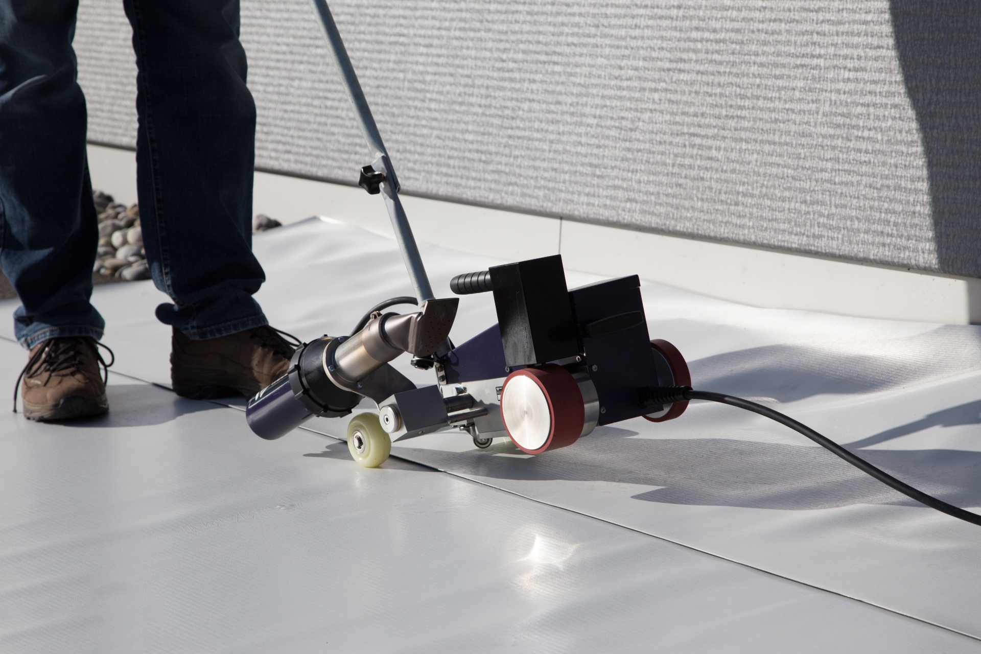 Máy hàn màng chống thấm TPO, PVC Weldy Mini Roofer RW 3400