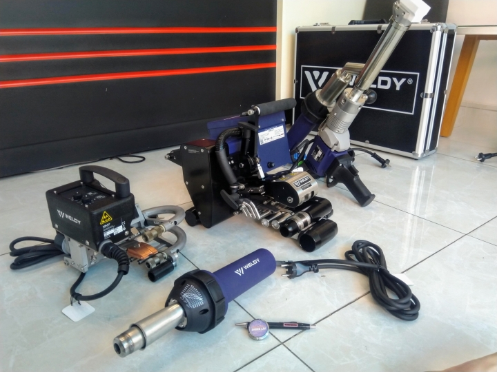Máy Hàn Đùn Weldy Booster EX2 & EX3 – So Sánh Chi Tiết Với Máy Hàn Đùn Trung Quốc Giá Rẻ: Nên Mua Loại Nào?