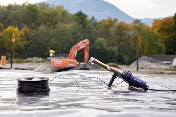 Máy Hàn Đùn Weldy Booster EX2 & EX3 – So Sánh Chi Tiết Với Máy Hàn Đùn Trung Quốc Giá Rẻ: Nên Mua Loại Nào?